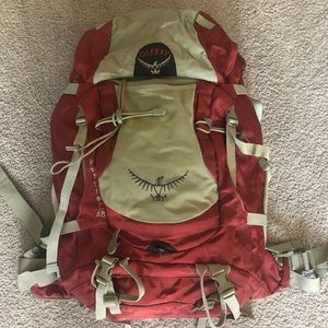 Osprey Kestrel 48 Backpacker